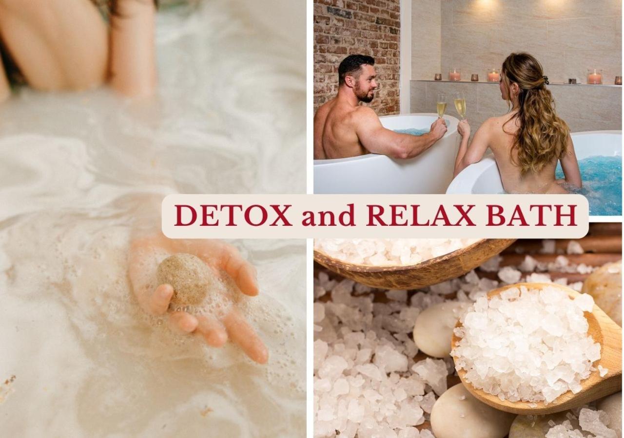 ホテル Dvur Stran & Wellness カルロヴィ・ヴァリ エクステリア 写真